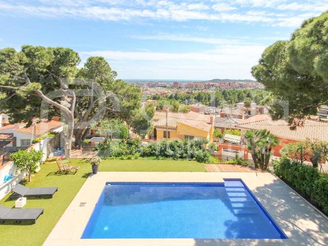 Casa en venta en Viladecans, Torrent Ballester. LUXURY STYLE Viladecans. Casas.