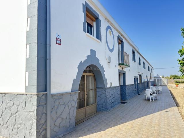 Casa en venta en Viladecans, Vilamarina. ESPACIO Y LUZ. Casas.