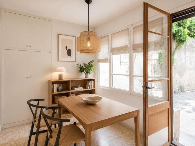 Casa en venta en Vilafranca del Penedès, Poble Nou. Espacio, jardín e infinitas posibilidades en una de las zonas más prácticas de Vilafranca del Penedès. Casas Vilafranca del.