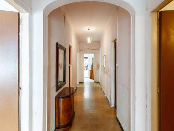 Casa en venta en Vilafranca del Penedès, Poble Nou. Espacio, jardín e infinitas posibilidades en una de las zonas más prácticas de Vilafranca del Penedès. Casas Vilafranca del.