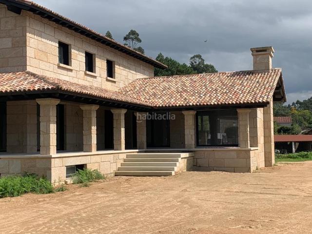 Chalet en venta en Vilanova de Arousa. CHALET OBRA NUEVA CON TODAS LAS MEJORAS POSIBLES. Chalets Vilanova de.