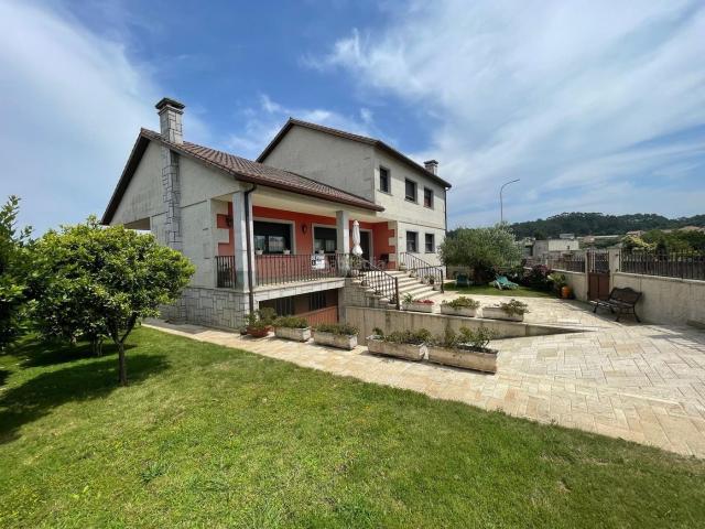 Casa en venta en Vilagarcía de Arousa, Sobrán. Casa en Sobran Vilagarcia de Arousa. Casas Vilagarcía de.