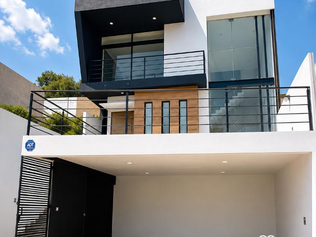 Casa en Venta en VilaLoma | Triple Altura, Roof Garden y Diseño Contemporáneo