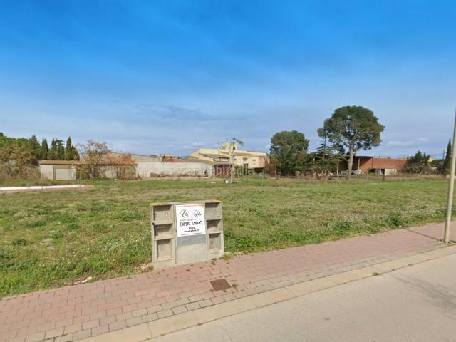 Casa en venta en Vilamacolum Costa Brava. En venta en exclusiva Villa moderna de 4 dormitorios en Vilamacolum. Casas.