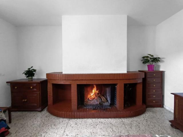 Casa en venta en Vilamalla. Casa grande en venta en zona costa brava. Casas.