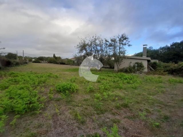 Casa en venta en Vilamarín. Casa para dejara tu gusto en la zona de Villamarin. 65 metros, 2 dormitorios, baño, salón y cocina. 2100 metros de terreno. Casas.