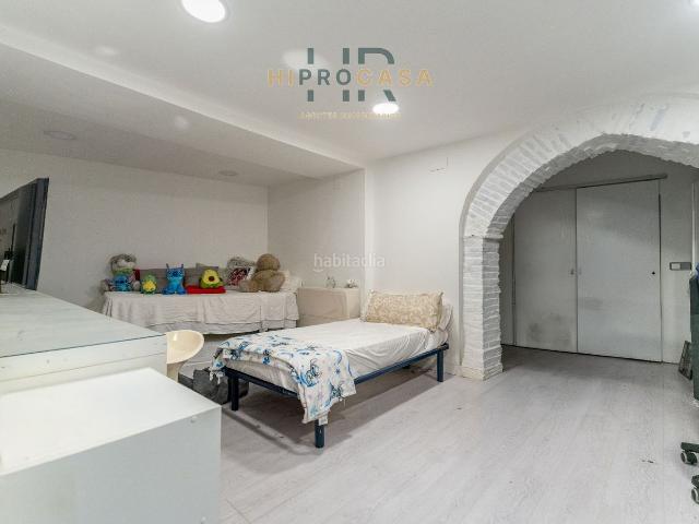 Casa en venta en Vilanova d´Escornalbou. Edificio reformado con licencia turística, piscina y alta rentabilidad en Vilanova dEscornalbou. Casas Vilanova.