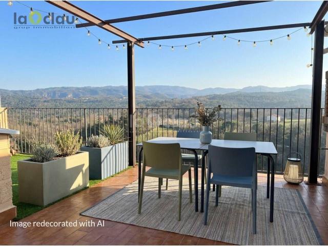 Casa en venta en Vilanova de Sau. CASA EN VENTA CON RESTAURANTE Y VIVIENDA. Casas Vilanova de.