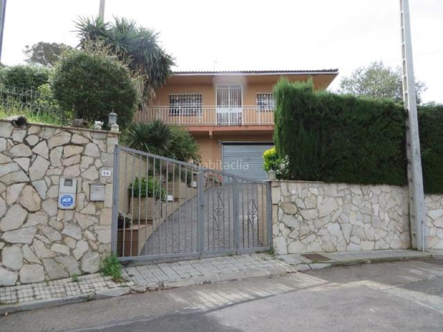 Casa en venta en Vilanova del Vallès. CASA UNIFAMILIAR INDEPENDIENTE EN PARCELA DE 855 M2. Casas Vilanova del.