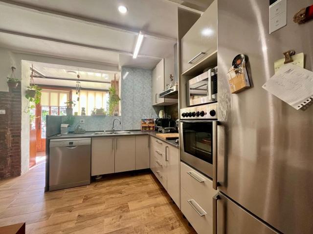 Casa en venta en Vilanova del Vallès. OPORTUNIDAD ÚNICA DE MASIA CON 3 VIVIENDAS CON POSIBILIDAD DE NEGOCIO!. Casas Vilanova del.