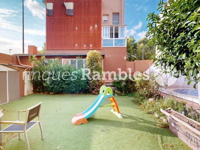 Casa en venta en Vilanova del Camí. La casa que estaves buscant. Casas Vilanova del.