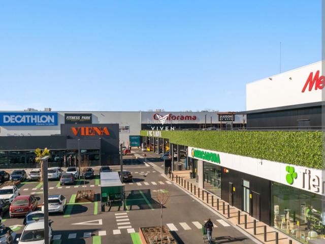 Casa en venta en Vilanova i la Geltrú, Nord Costa Dorada. Oportunidad! Vivienda en venta a 2 minutos de centro comercial. Casas Vilanova i la.