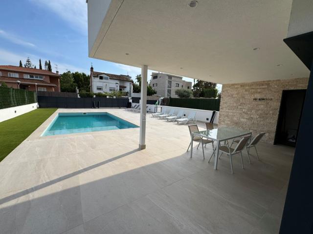 Casa en venta en Vilanova i la Geltrú, L´Aragai Costa Dorada. Casas Vilanova i la.