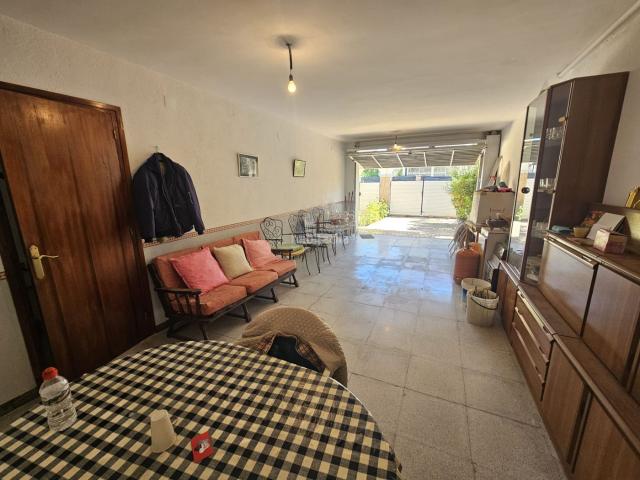 Casa en venta en Vilanova i la Geltrú, La Collada Sis Camins Costa Dorada. Casa de tres plantas en la Collada, Vilanova i la Geltrú. Casas Vilanova i la.