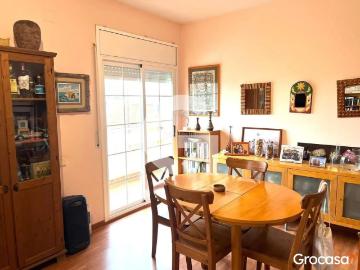 Casa en venta en Vilanova i la Geltrú, La Collada Sis Camins Costa Dorada. CASA INDEPENDIENTE CON JARDÍN CON VISTAS AL MAR Y MONTAÑA. Casas Vilanova i la.