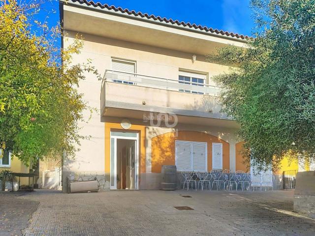 Casa en venta en Vilanova i la Geltrú, La Collada Sis Camins Costa Dorada. Casas Vilanova i la.