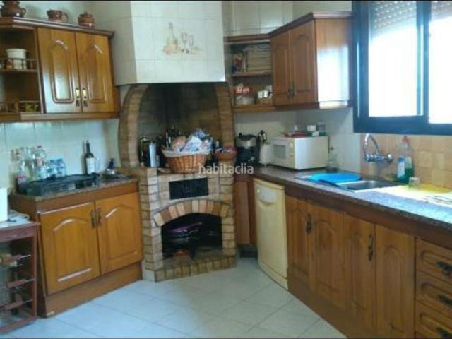 Casa en venta en Vilanova i la Geltrú, La Collada Sis Camins Costa Dorada. Joyón de 369m! Casa esquinera con terraza de 80m, en parcela de 358m2 y almacén gigante. Casas Vilanova i la.