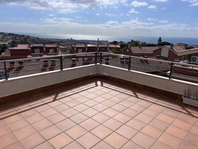 Casa en venta en Vilassar de Dalt. Exclusiva casa a 3 vientos con jardín y piscina. Casas Vilassar de.