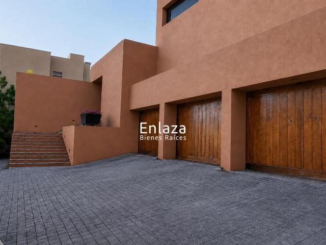Casa en Venta en Villa Monta?a