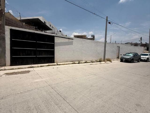 CASA EN VENTA EN VILLA MONTA?A