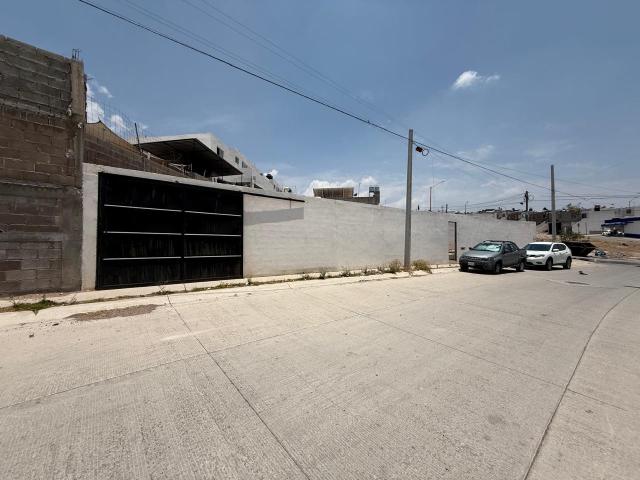 CASA EN VENTA EN VILLA MONTA?A