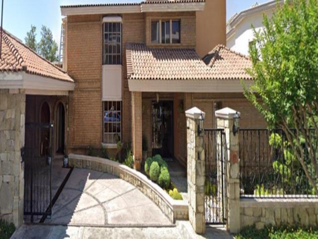 Casa en venta en Villa Montaña, San Pedro Garza García, Nuevo León