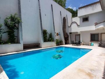 Casa en venta en Villa Montaña