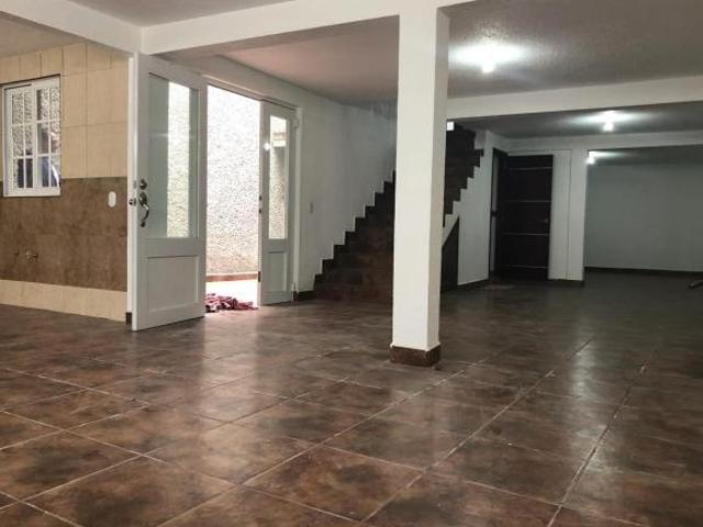 CASA EN VENTA EN VILLA NICOLÁS ROMERO 4
