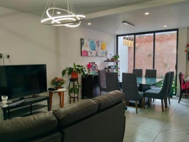 CASA EN VENTA EN VILLA ALBERTINA PUEBLA