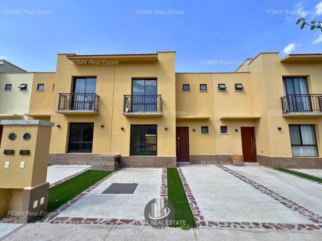 Casa en venta en Villa Asturiana Residencial zona sur Le?n