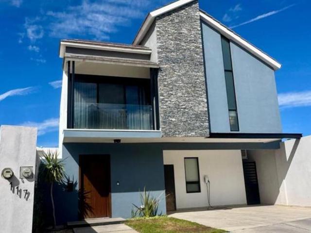 Casa en Venta en Villa Bonita