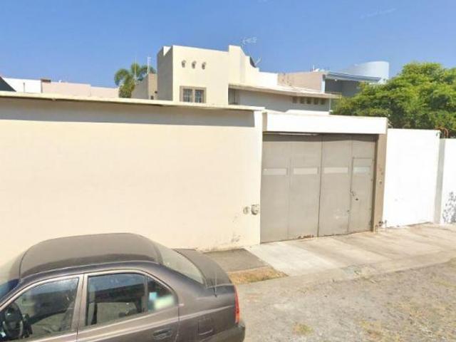 CASA EN VENTA EN VILLA DE ALVAREZ, COLIMA