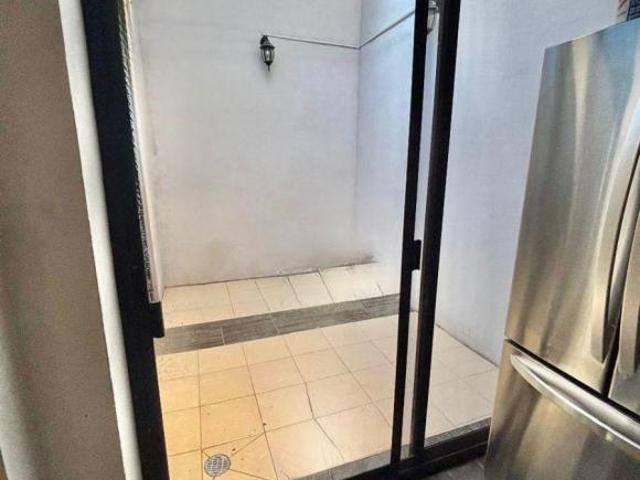 Casa en Venta en Villa de Comonfort | 4 Recámaras | Terraza | Fracc. Privado