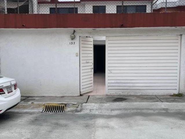 Casa en venta en Villa de las Flores