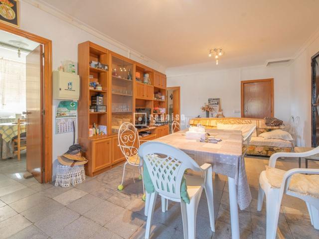 Casa en venta en Villa del Prado. Casa independiente con terreno. Casas Villa del.