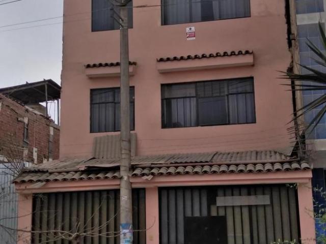 Casa en Venta, en Villa El Salvador, Av. Pachacutec