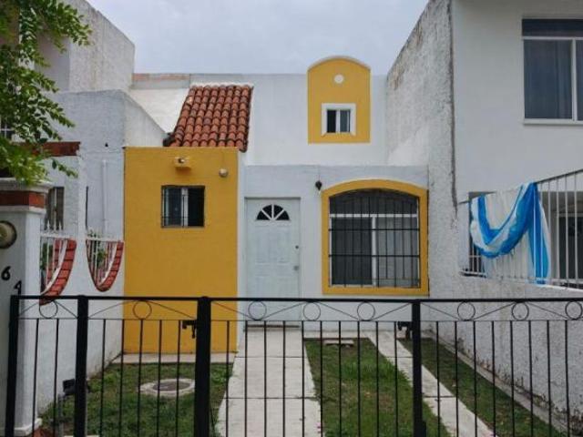 CASA EN VENTA EN VILLA FONTANA