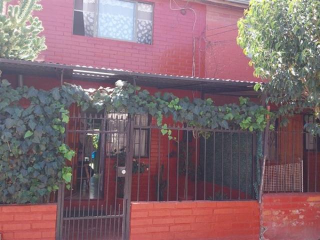 Casa en Venta en Villa Santa Carolina