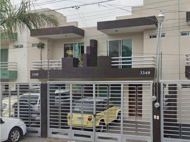 Casa en venta en Villa Vicente Guerrero, Guadalajara, Jalisco