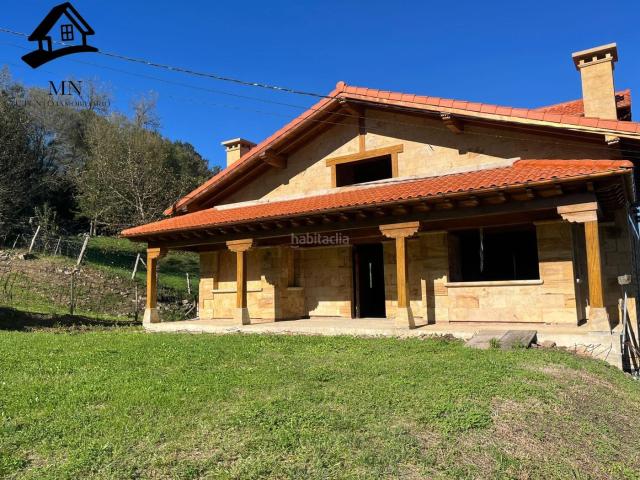 Casa en venta en Villacarriedo. Chalet independiente en construcción en Villacarriedo. Casas.