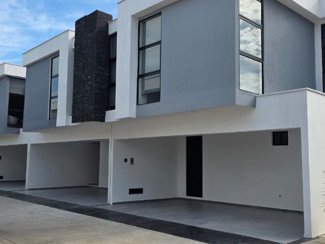 Casa en venta en Villabrisa