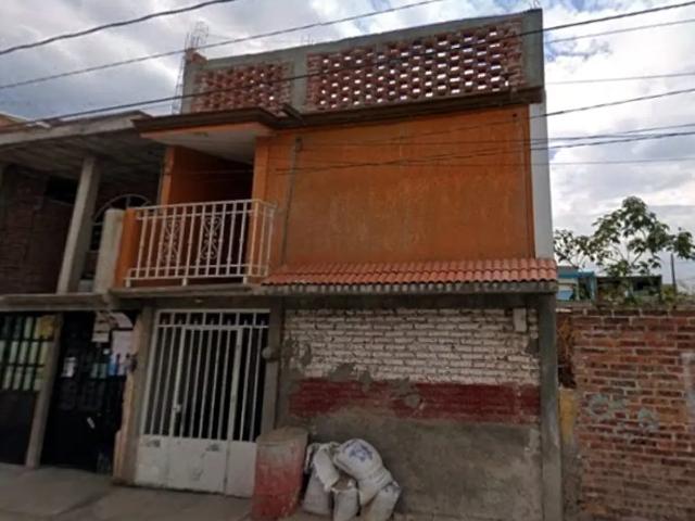 Casa en Venta en Villagrán, Guanajuato: Amplia Propiedad con 4 Recámaras