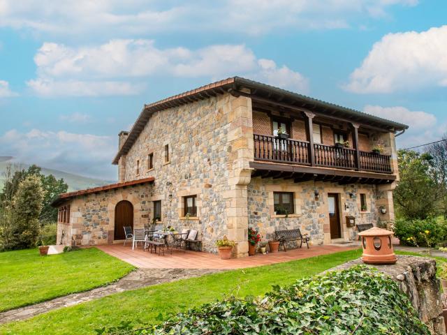 Casa en venta en Villafufre. Casas.