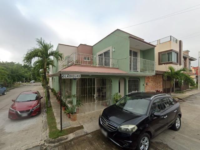 Casa en Venta en Blancas Mariposas Villahermosa Tabasco FLL