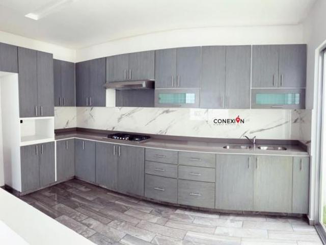 CASA EN VENTA EN VILLAHERMOSA EN PRIVADA RESIDENCIAL CON AMENIDADES!