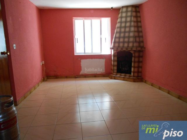 Casa en venta en Villalón de Campos. Casa en Villalón de reciente construcción, ocho dormitorios, dos baños. Casas Villalón de.
