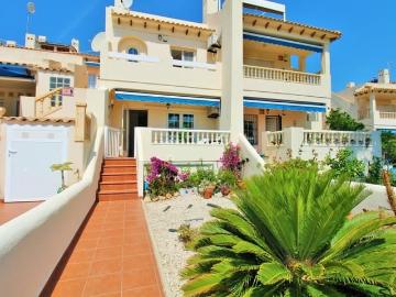 Casa en venta en Villamartin, Alicante Costa Blanca
