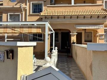 Casa en venta en Villamartin, Alicante Costa Blanca