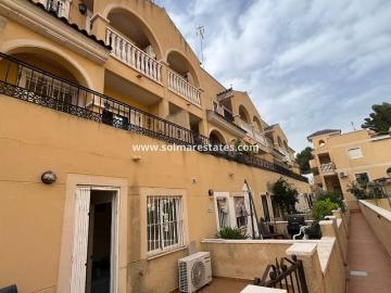 Casa en venta en Villamartin, Alicante Costa Blanca