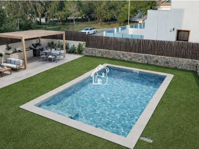 Casa en venta en Villamartin, Alicante Costa Blanca